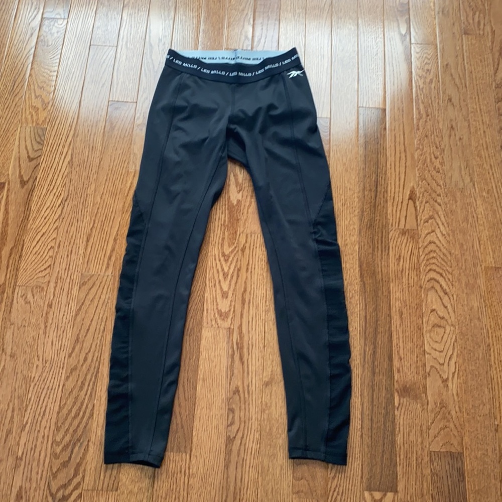EUC, Reebok leggings, 7/8 length, size 6